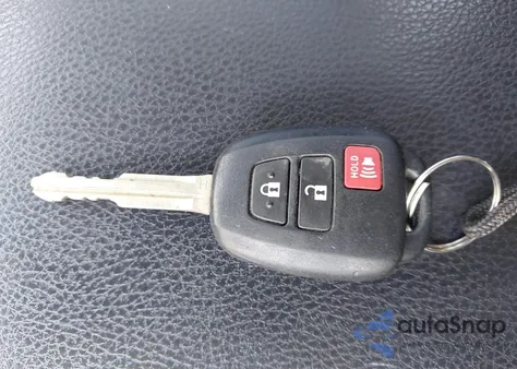 2017 Toyota Rav4 Le из США, поврежденный, VIN JTMZFREV2HJ719383